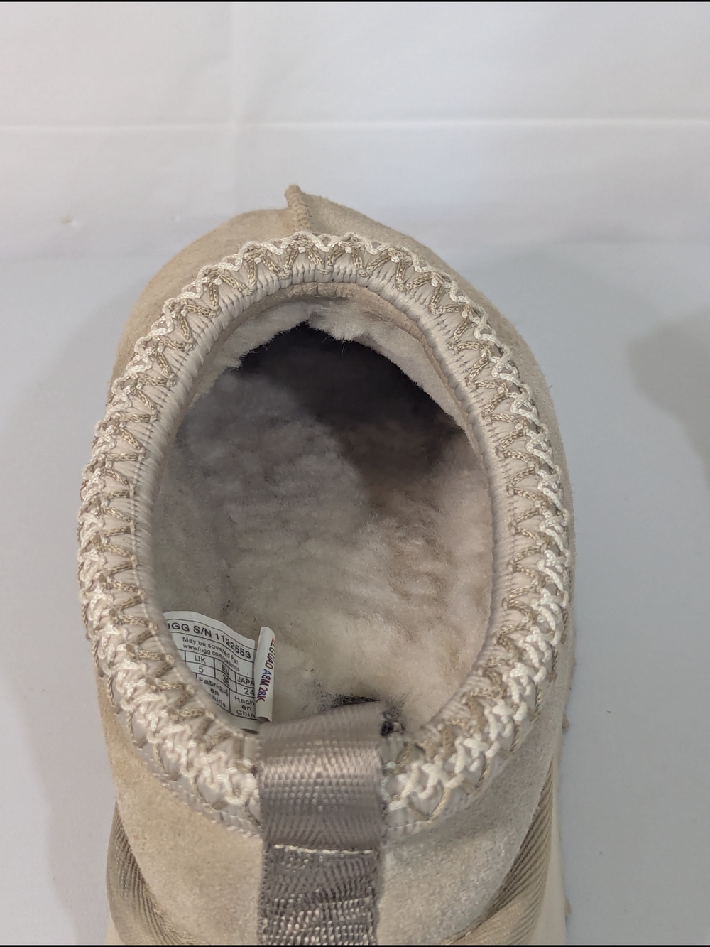 UGG Tasman Platform Slippers Sand Beige Suede Sheepskin Lined Women's Size 7 - Picture 8 of 13